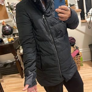 Lululemon winter jacket blue/black